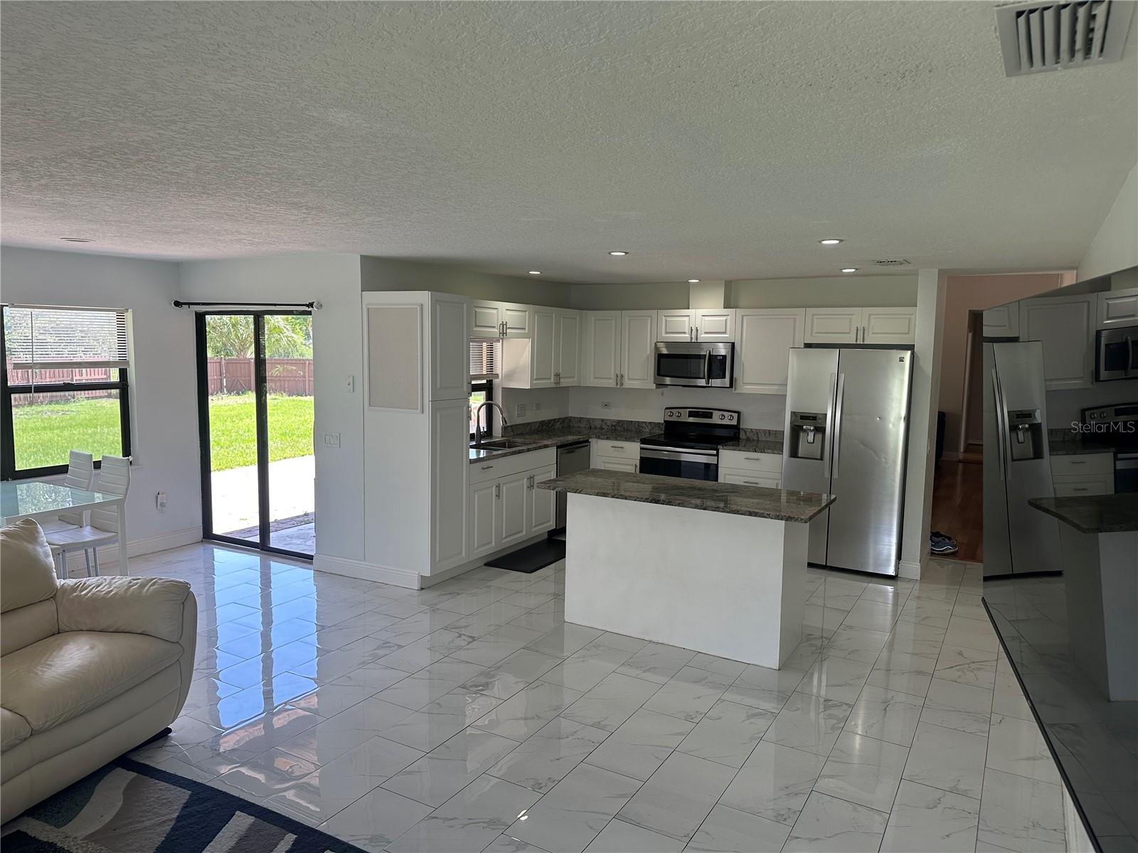 Image 8 of 23 For 6103 Crystal View Drive