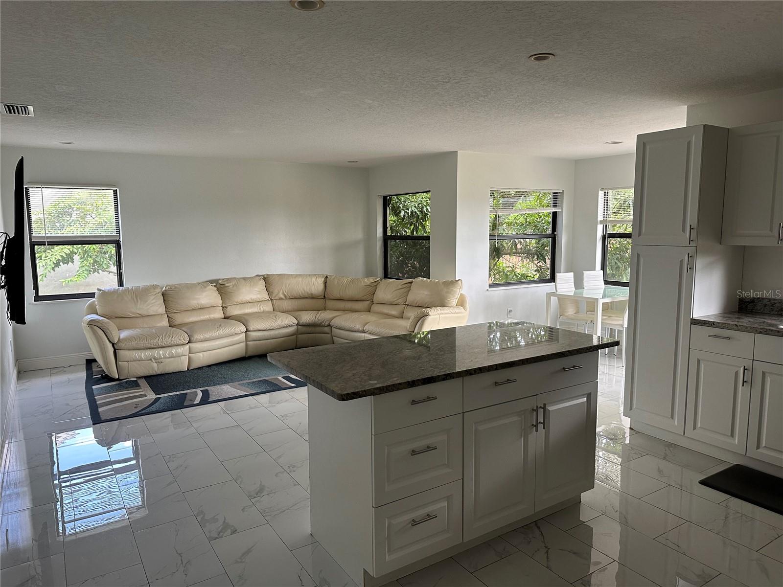 Image 9 of 23 For 6103 Crystal View Drive