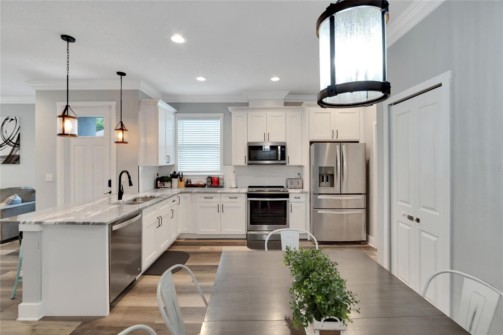 Image 21 of 43 For 3002 38th Avenue