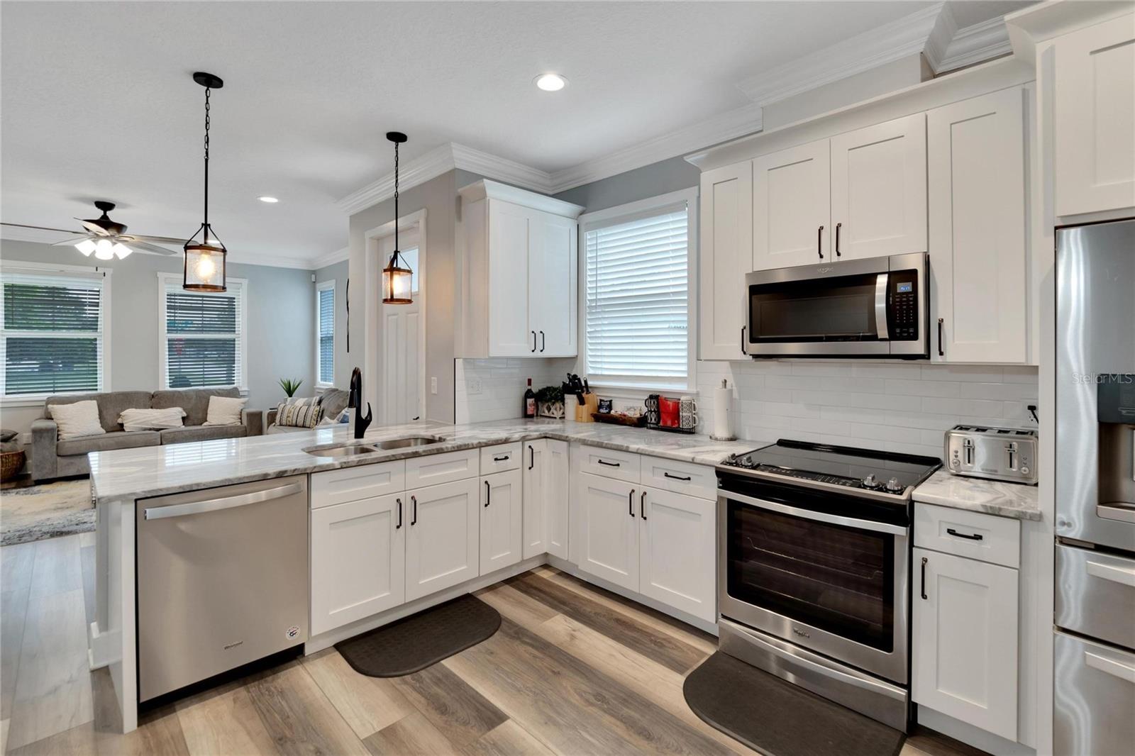 Image 22 of 43 For 3002 38th Avenue