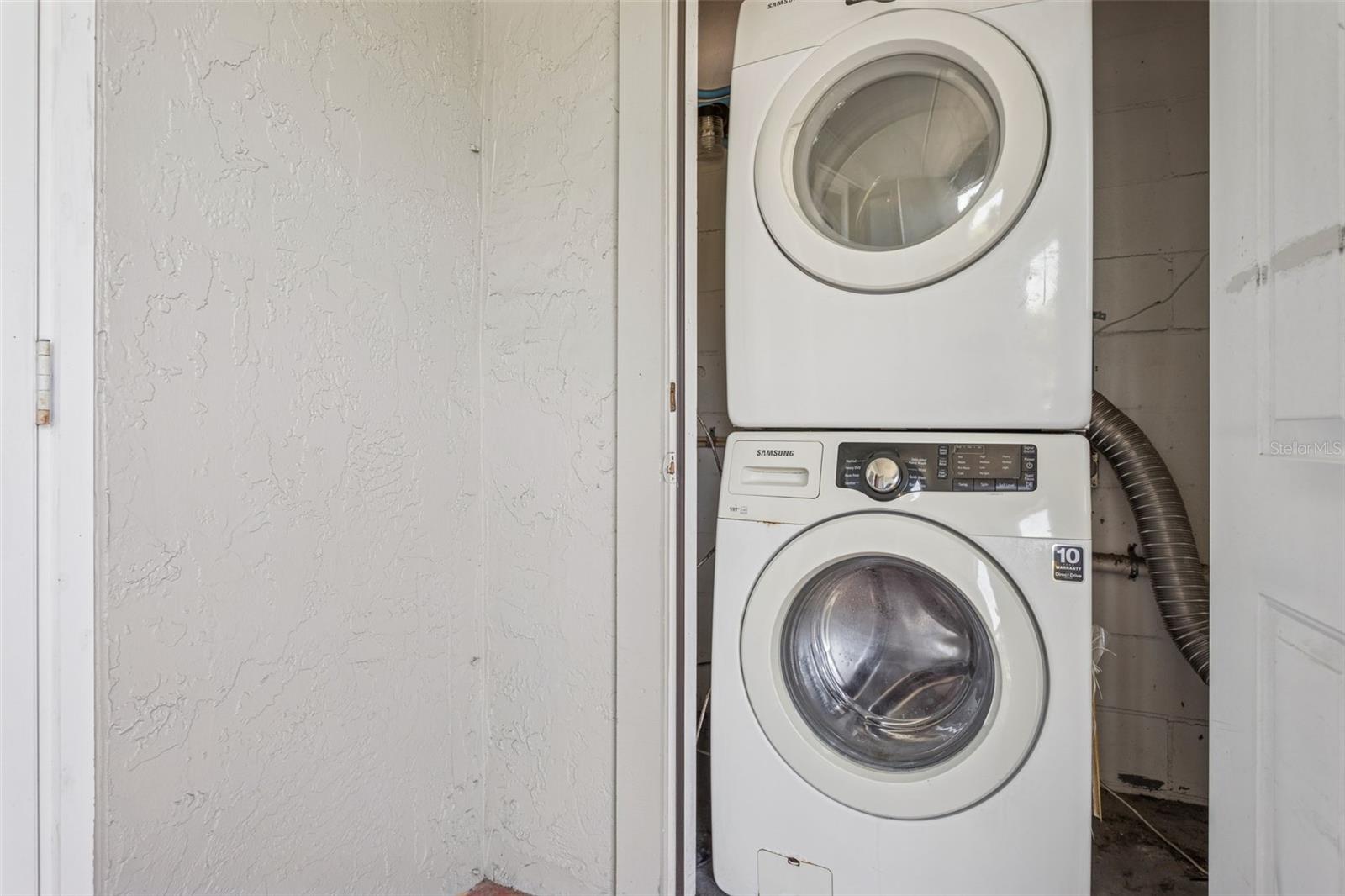 Image 22 of 29 For 14421 Americana Circle 204