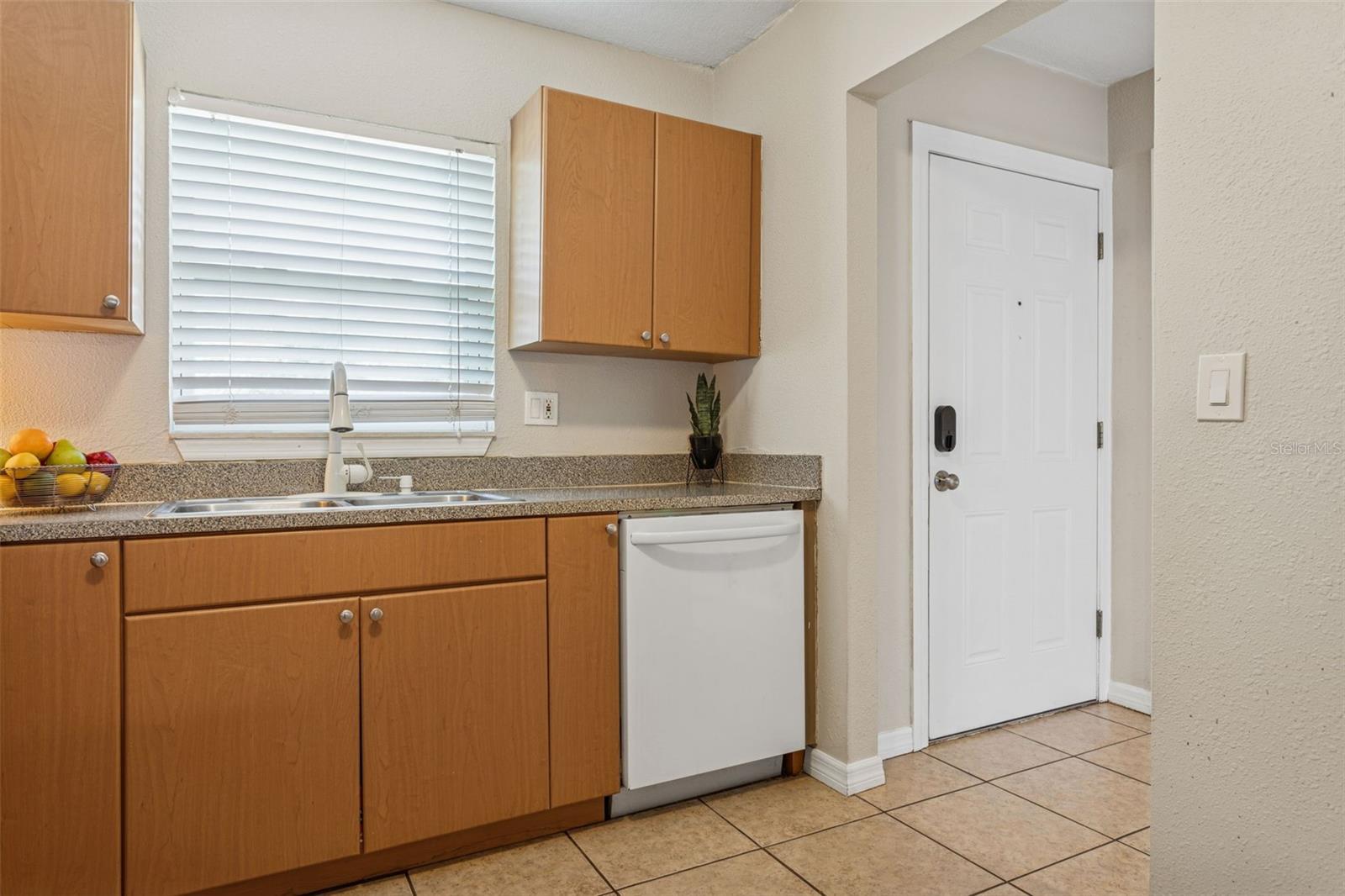 Image 4 of 29 For 14421 Americana Circle 204