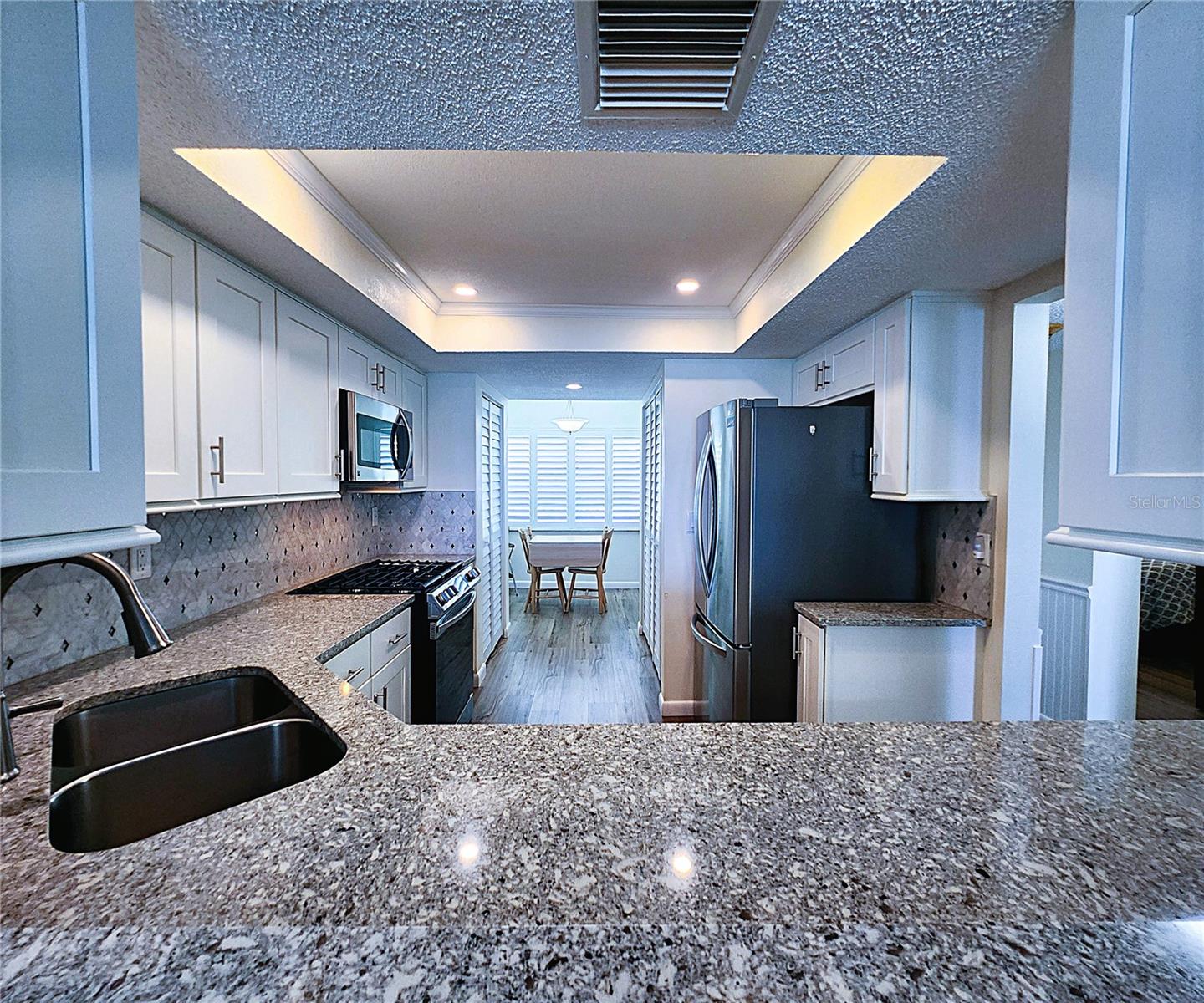 Image 23 of 59 For 6060 Shore Boulevard S 903