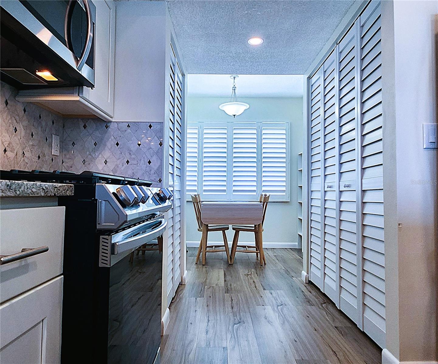 Image 30 of 59 For 6060 Shore Boulevard S 903