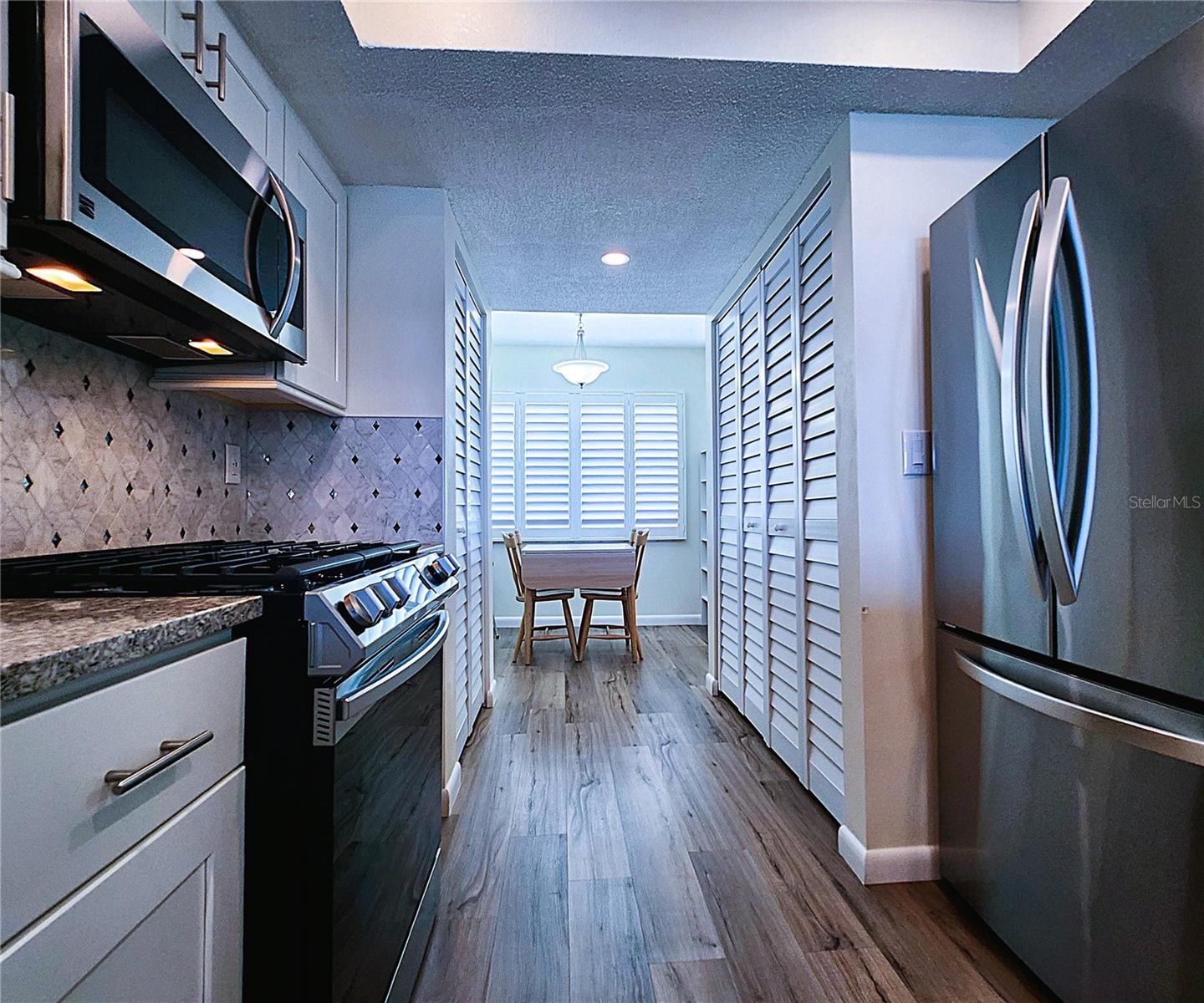 Image 31 of 59 For 6060 Shore Boulevard S 903