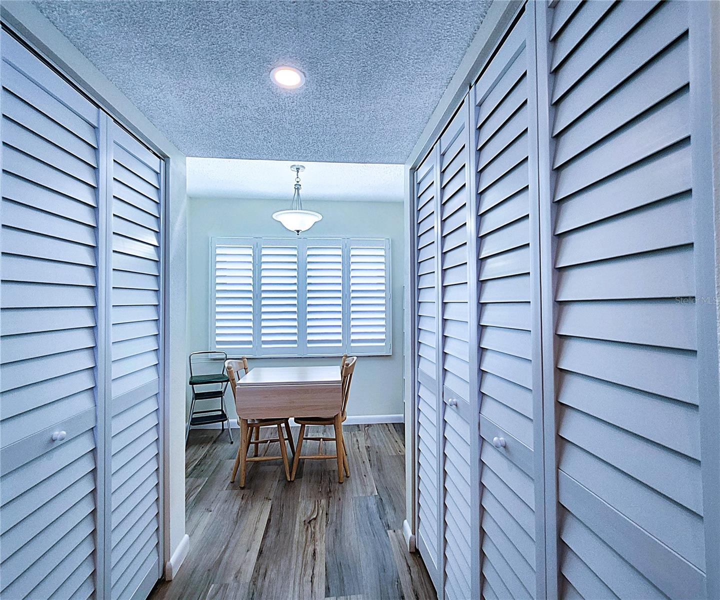 Image 34 of 59 For 6060 Shore Boulevard S 903