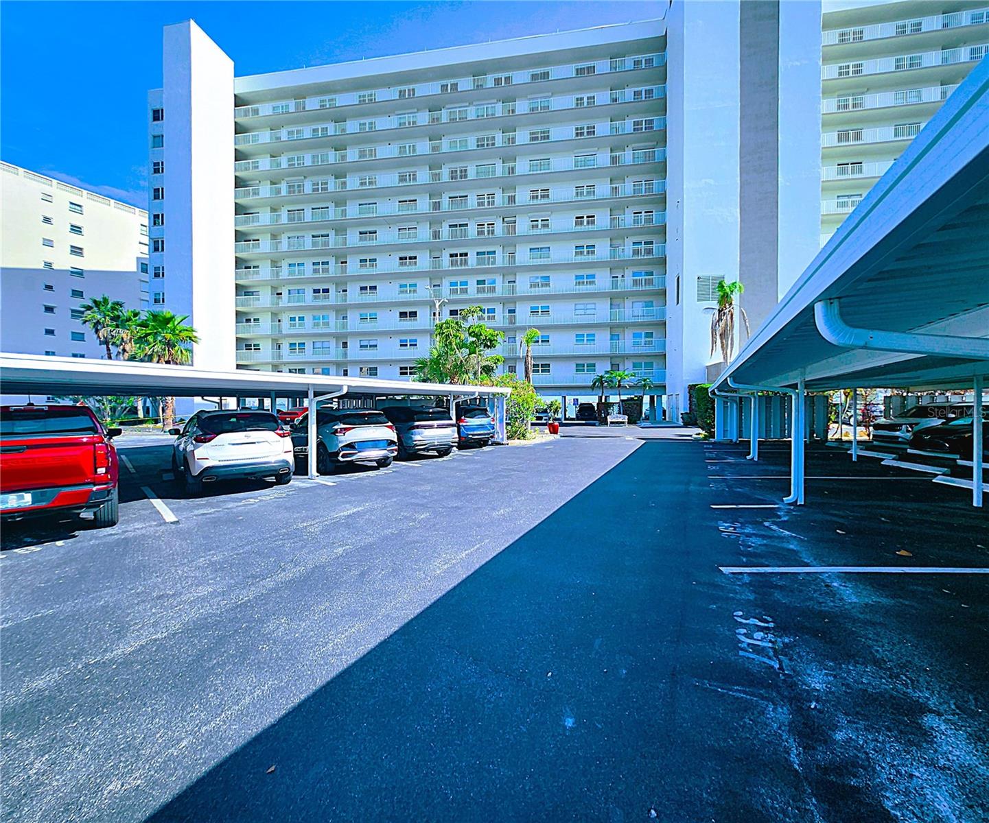 Image 4 of 59 For 6060 Shore Boulevard S 903