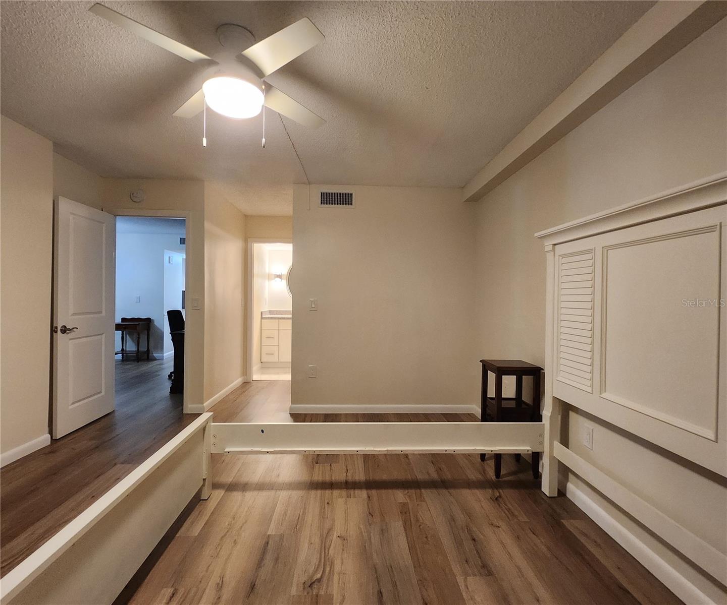 Image 46 of 59 For 6060 Shore Boulevard S 903