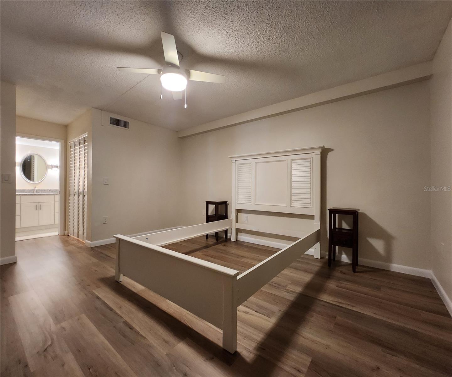 Image 47 of 59 For 6060 Shore Boulevard S 903