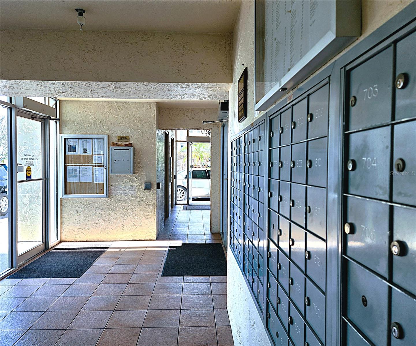 Image 6 of 59 For 6060 Shore Boulevard S 903