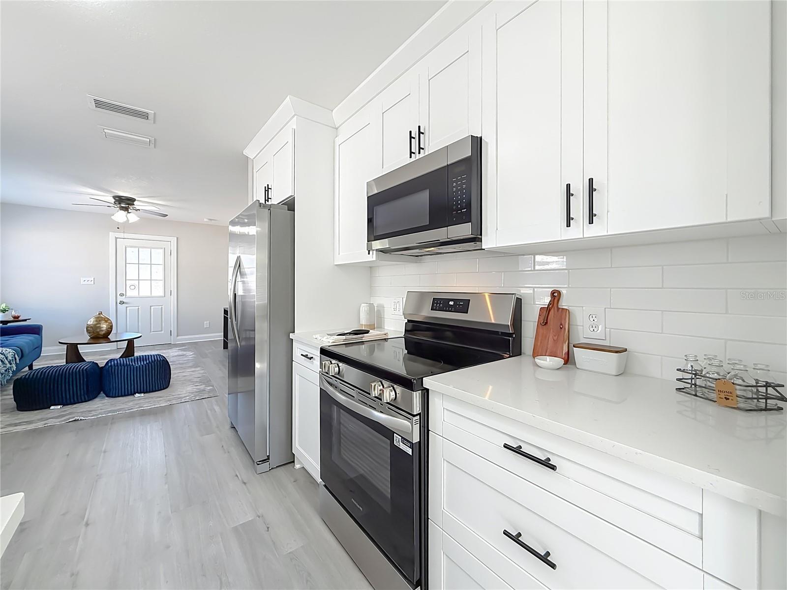 Image 18 of 46 For 6532 30th Street N