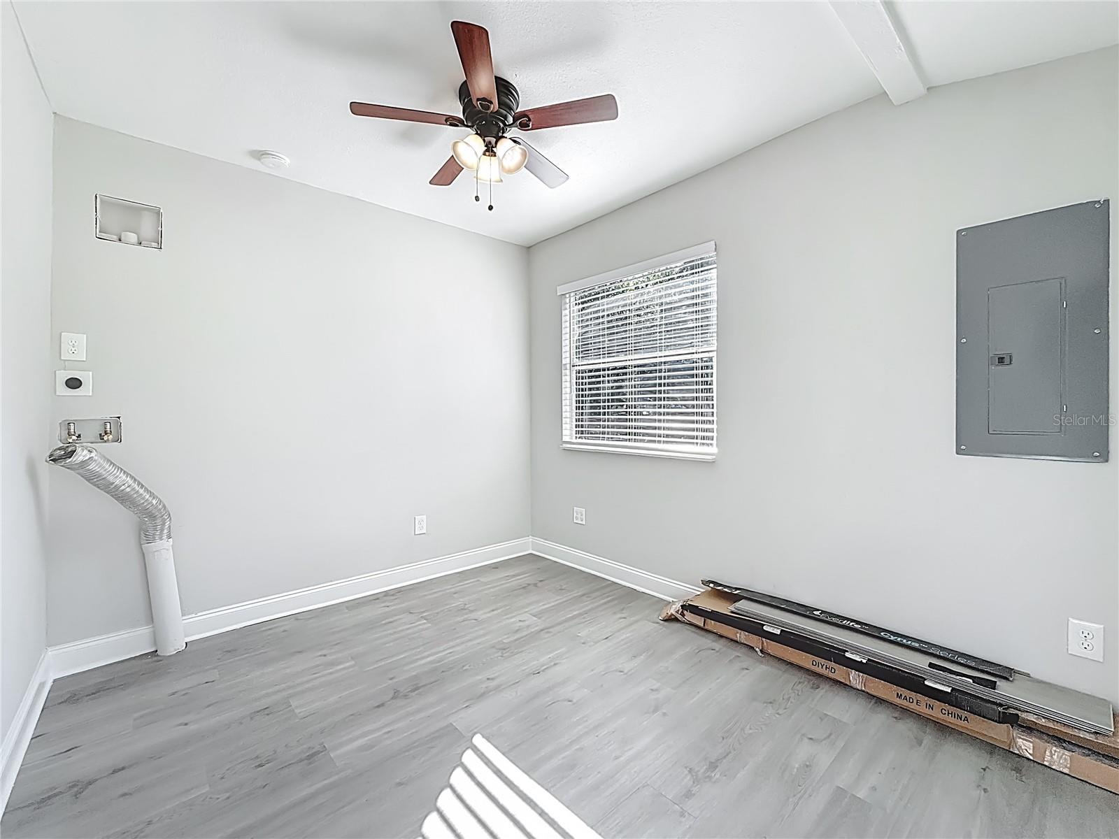 Image 36 of 46 For 6532 30th Street N