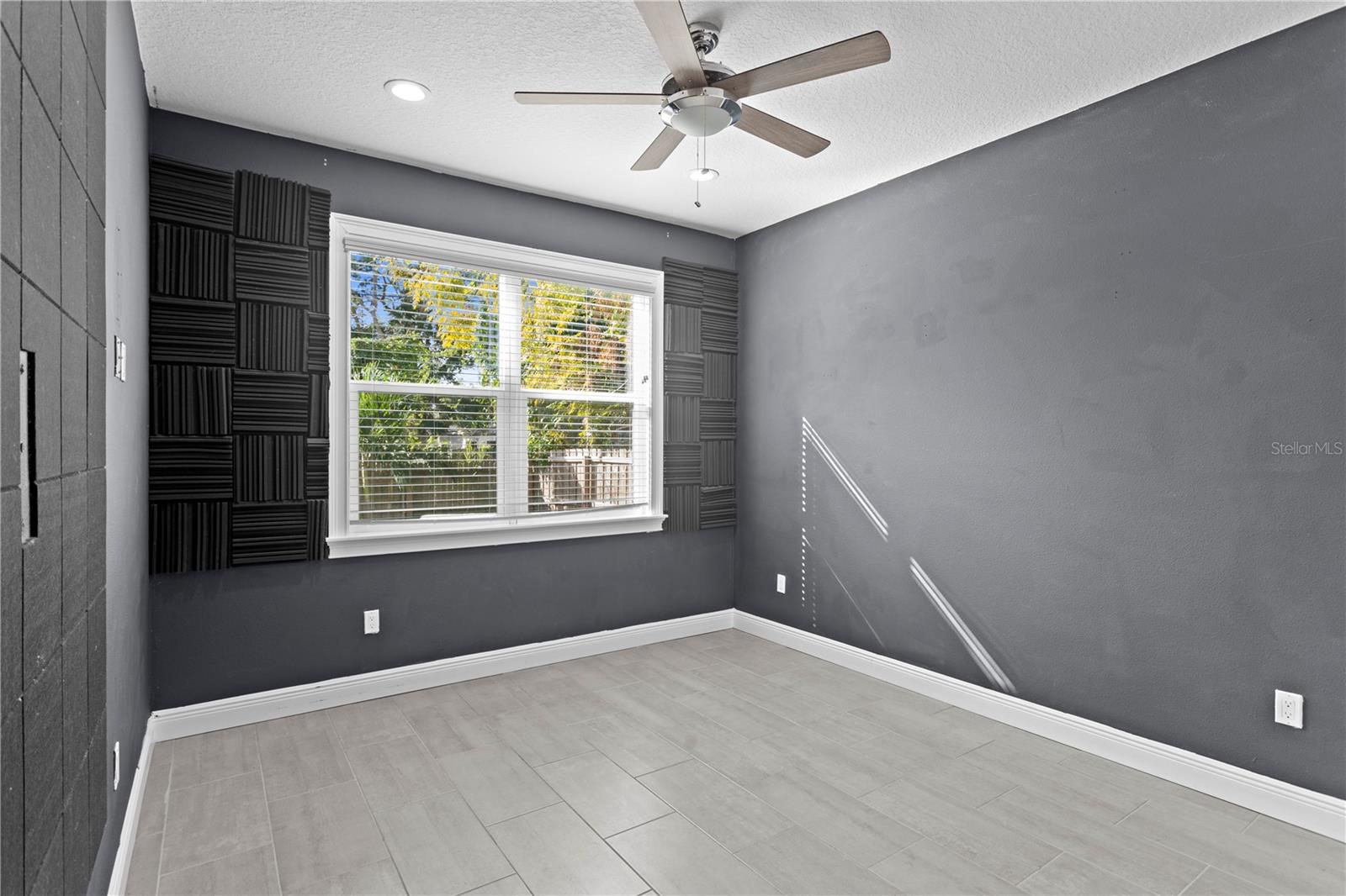 Image 18 of 26 For 4036 56th Avenue N