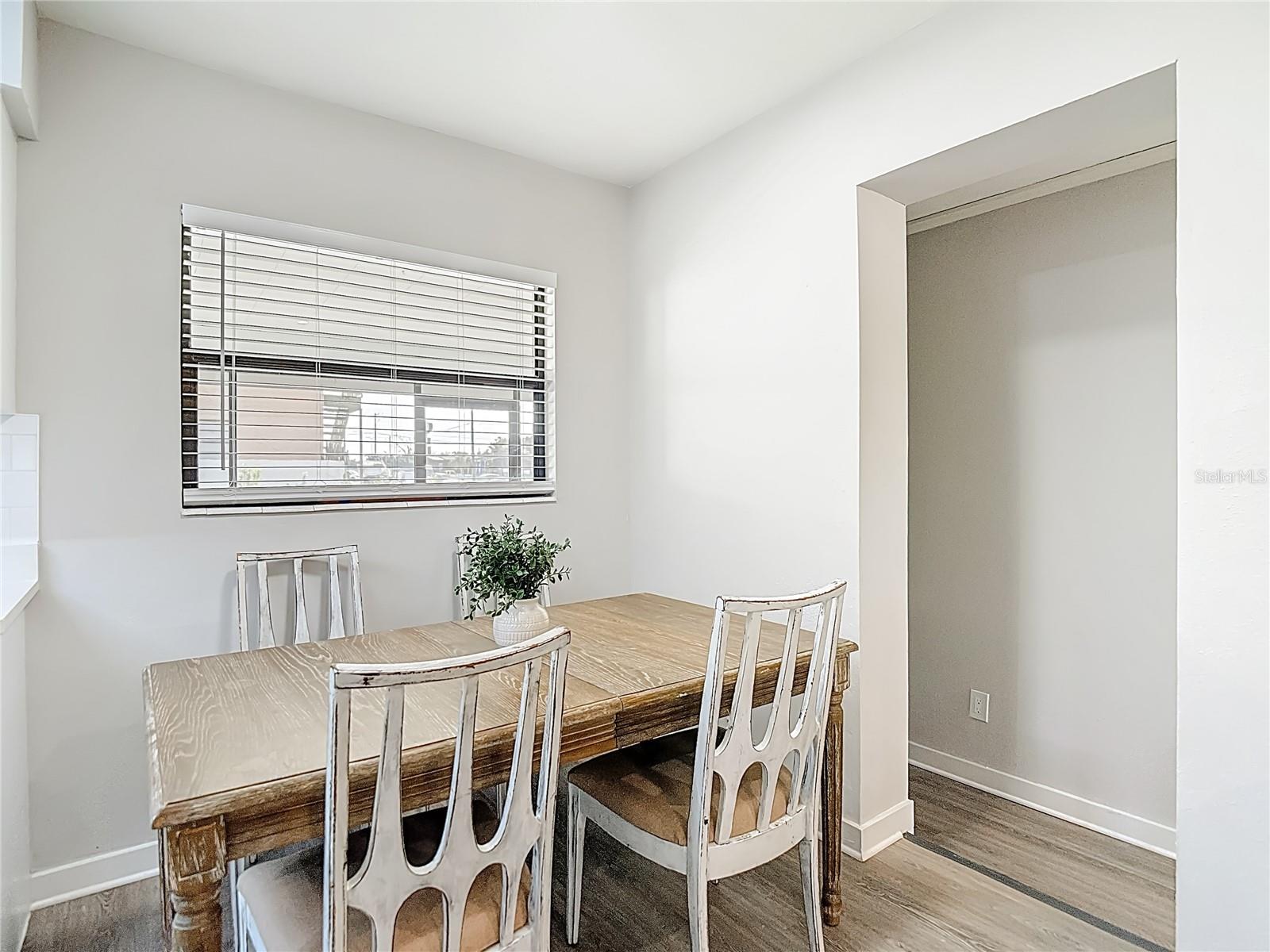 Image 12 of 38 For 718 Belt Court