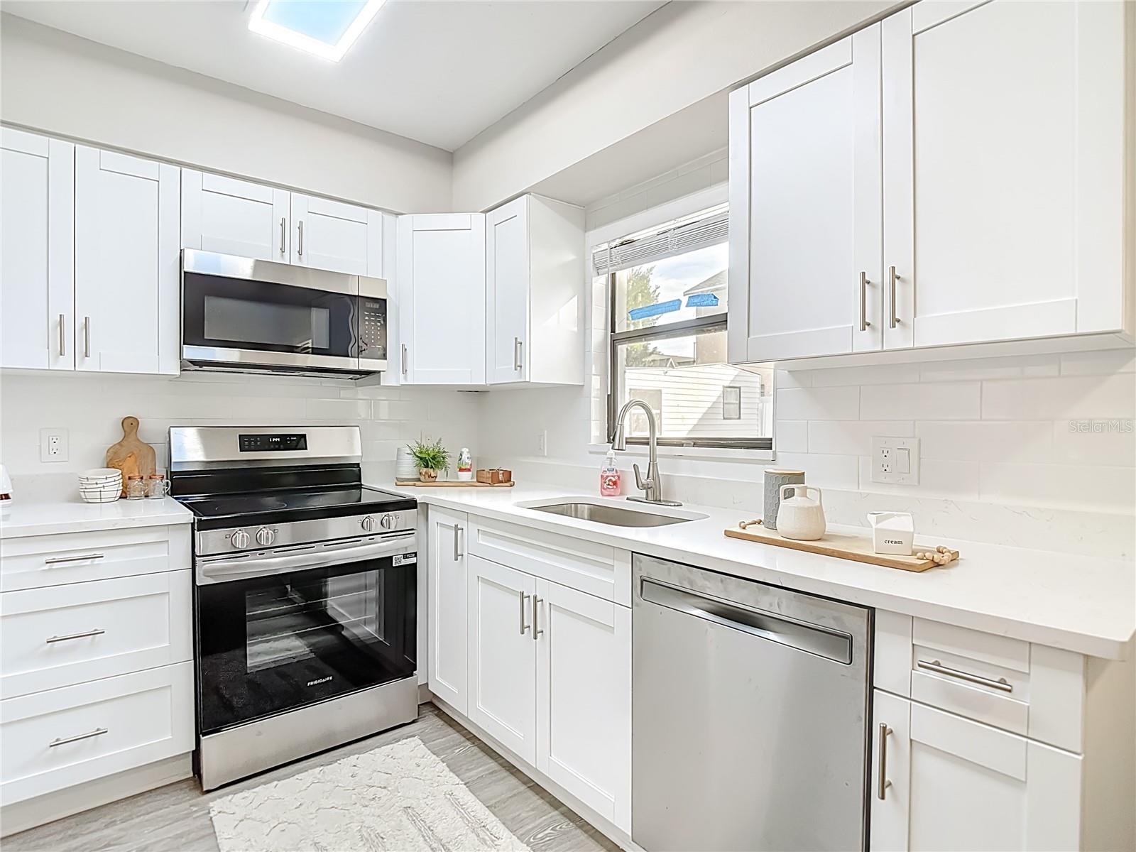 Image 15 of 38 For 718 Belt Court