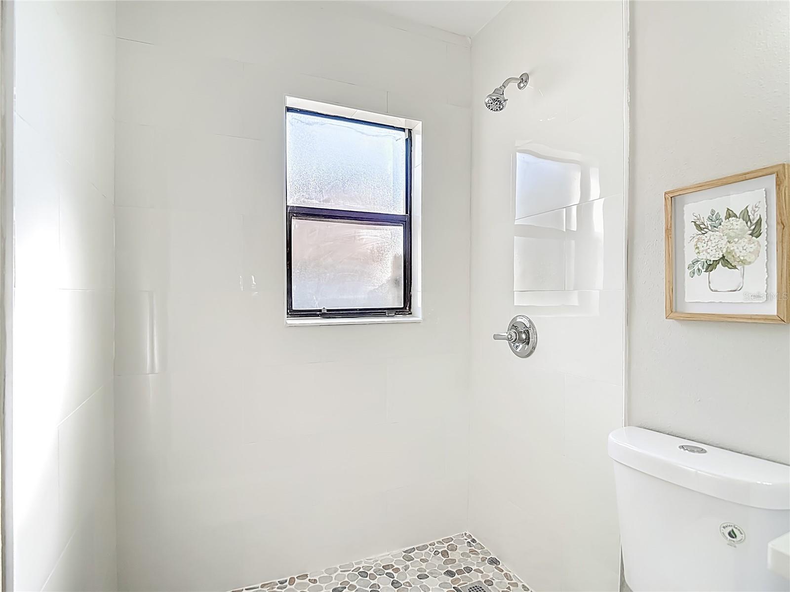 Image 30 of 38 For 718 Belt Court