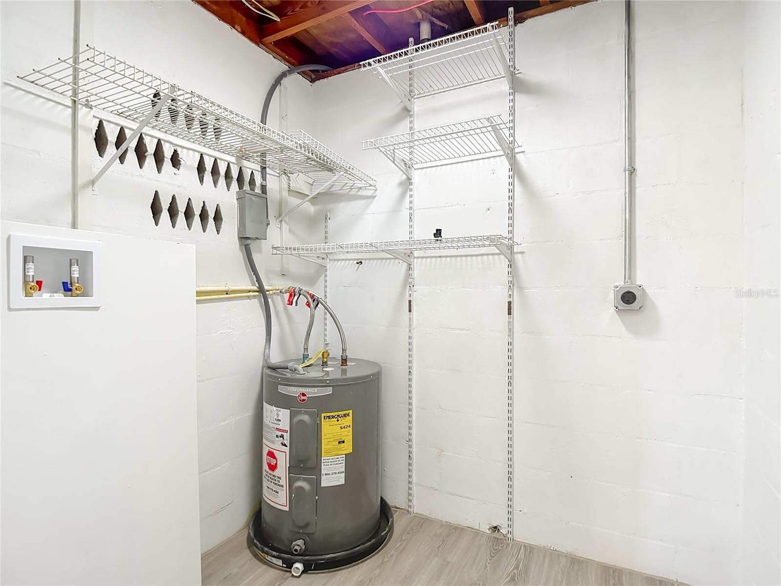 Image 31 of 38 For 718 Belt Court