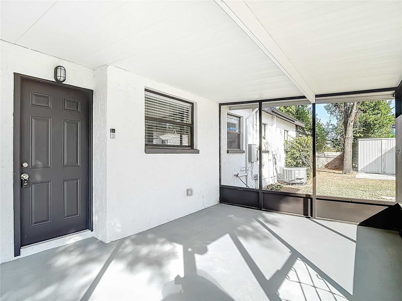 Image 34 of 38 For 718 Belt Court