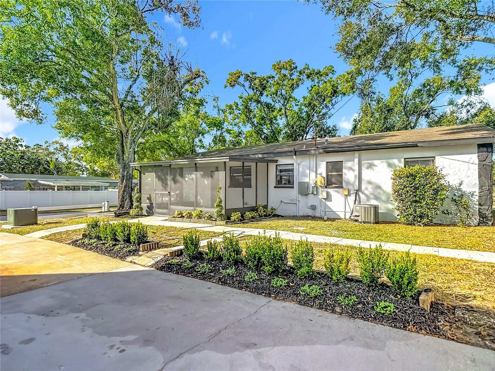 Image 37 of 38 For 718 Belt Court