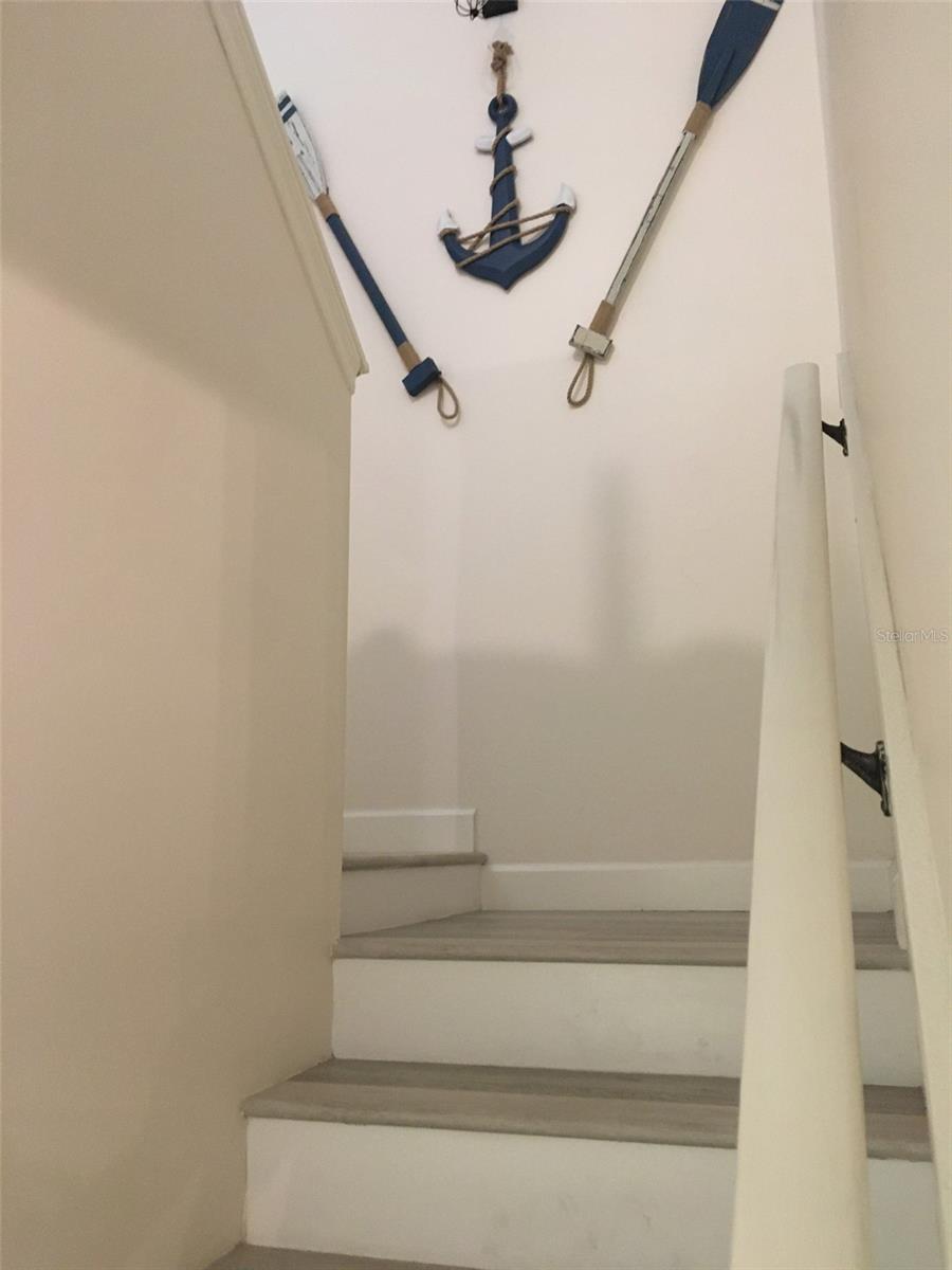 Image 19 of 41 For 317 Rex Place G