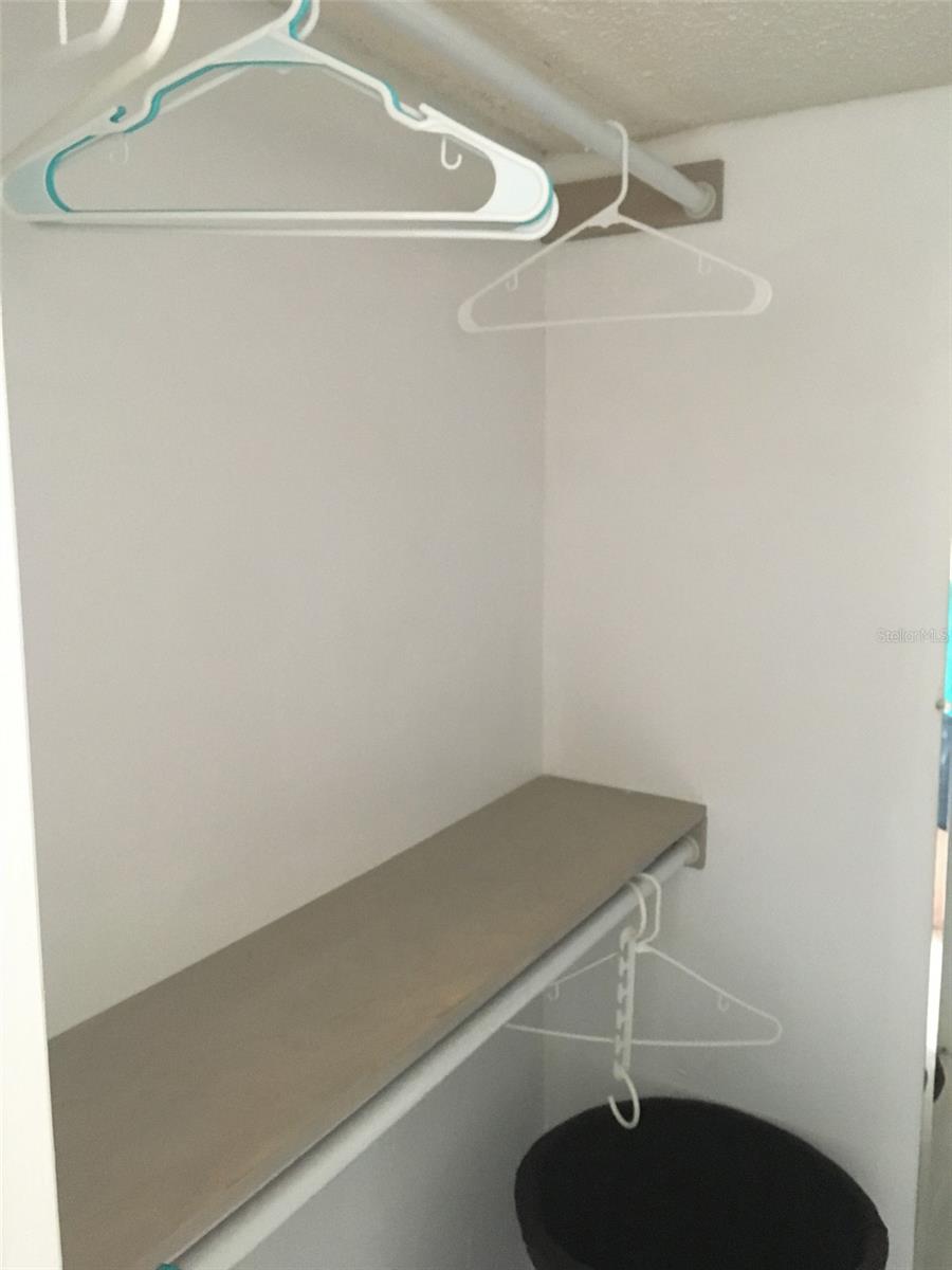 Image 22 of 41 For 317 Rex Place G