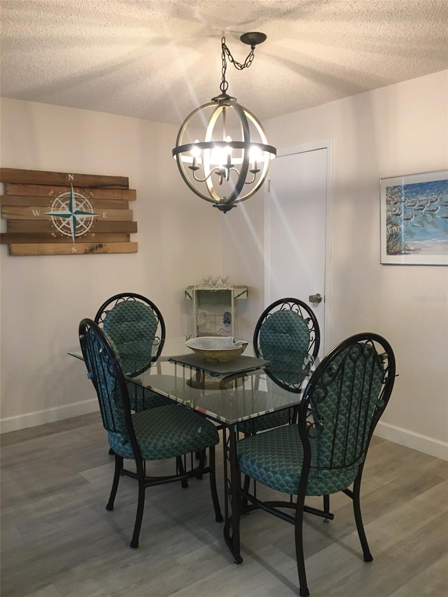 Image 26 of 41 For 317 Rex Place G