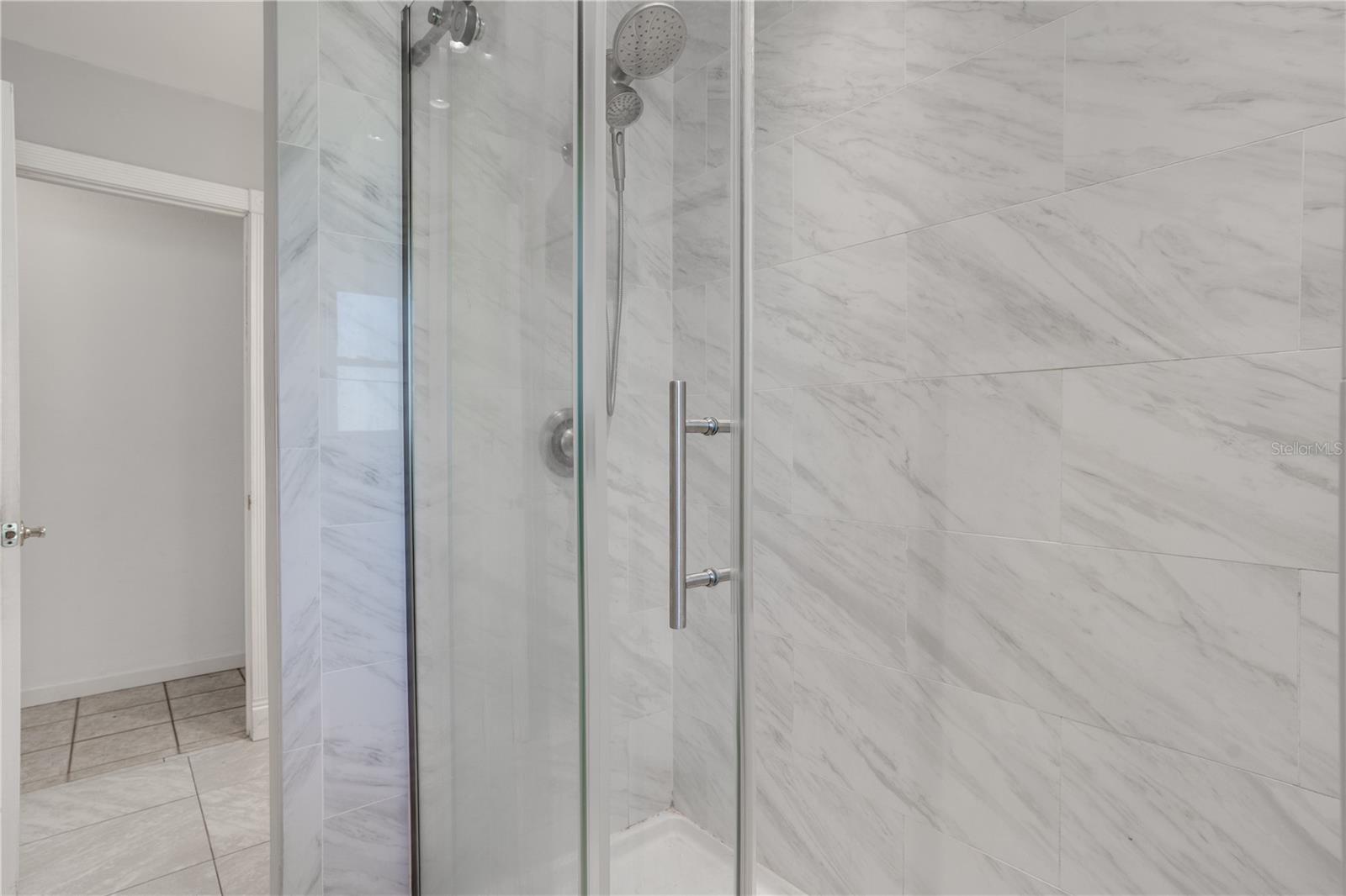 Image 20 of 31 For 5220 27th Avenue N