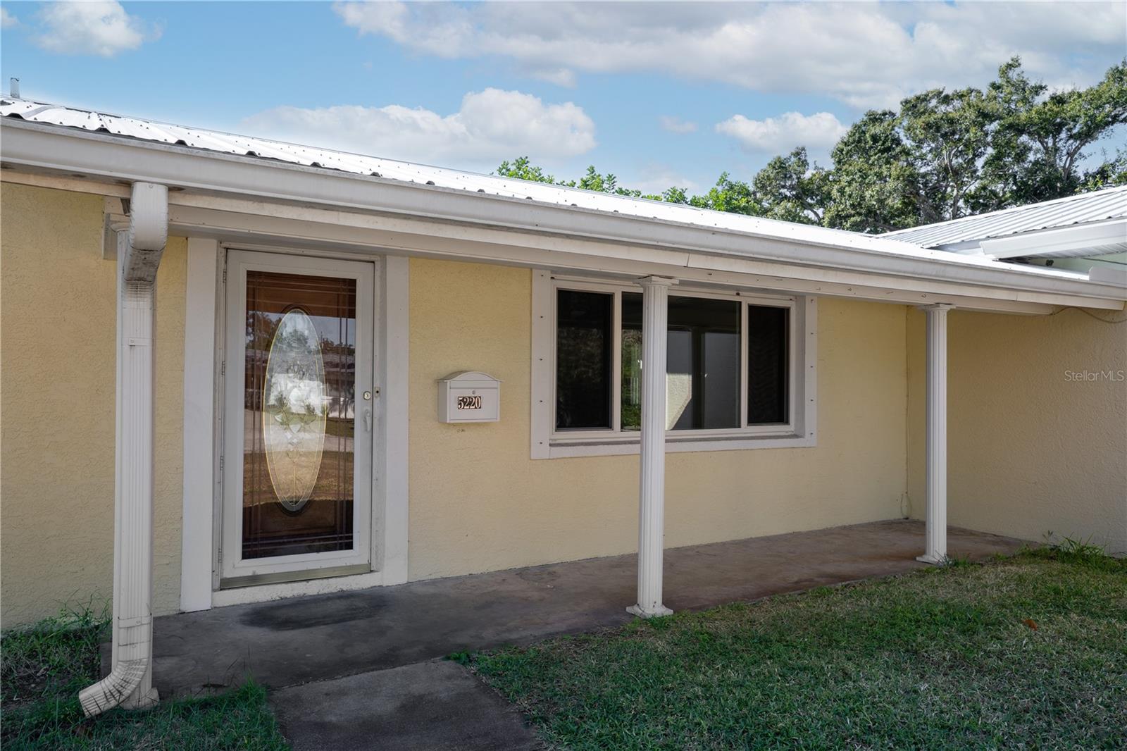 Image 4 of 31 For 5220 27th Avenue N