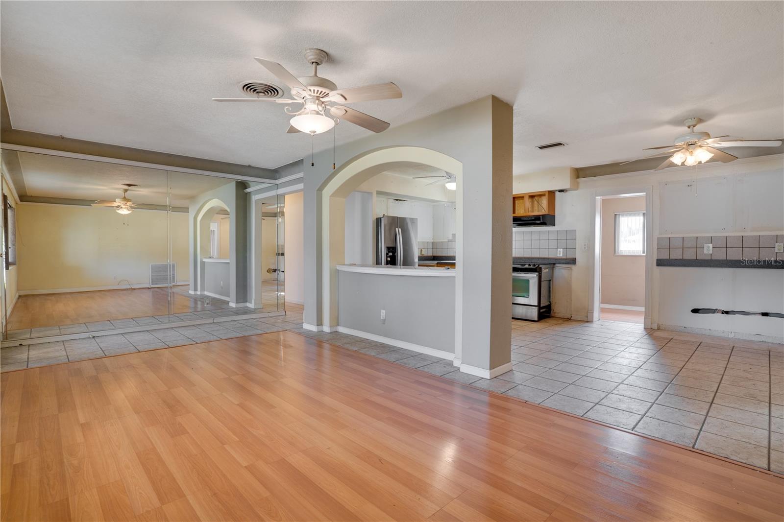 Image 7 of 31 For 5220 27th Avenue N