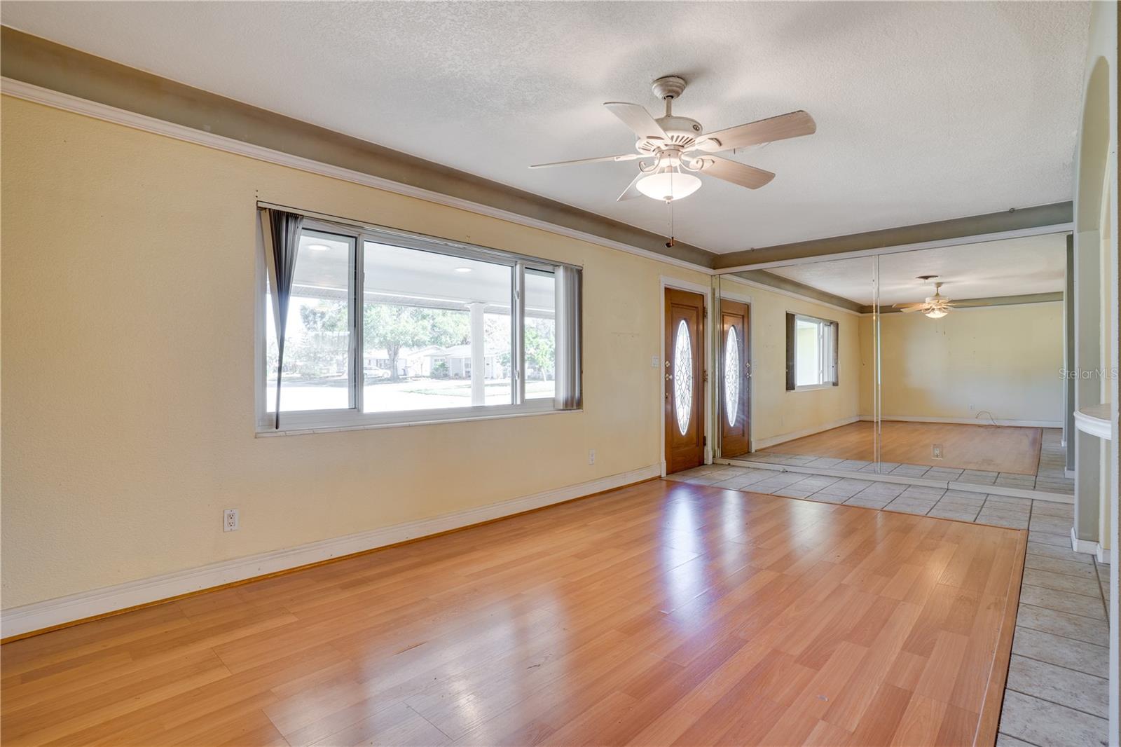 Image 8 of 31 For 5220 27th Avenue N