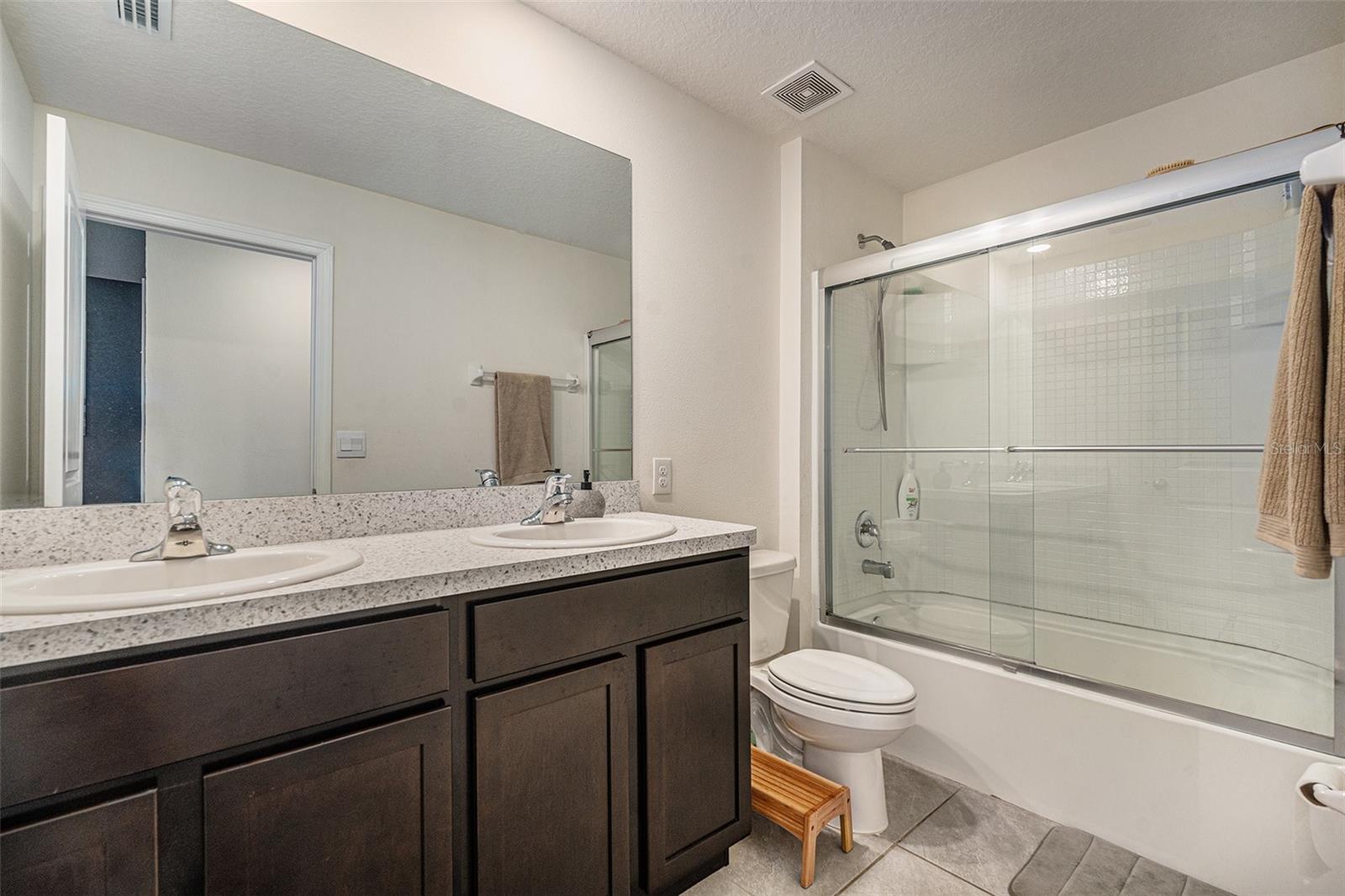 Image 25 of 29 For 13721 Thimbleberry Drive