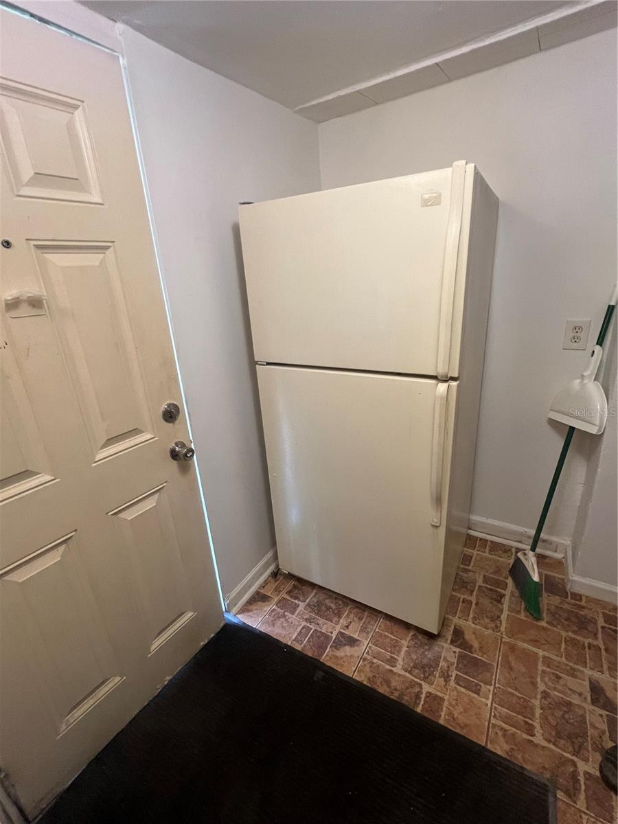 Image 9 of 9 For 2725 53rd Avenue N