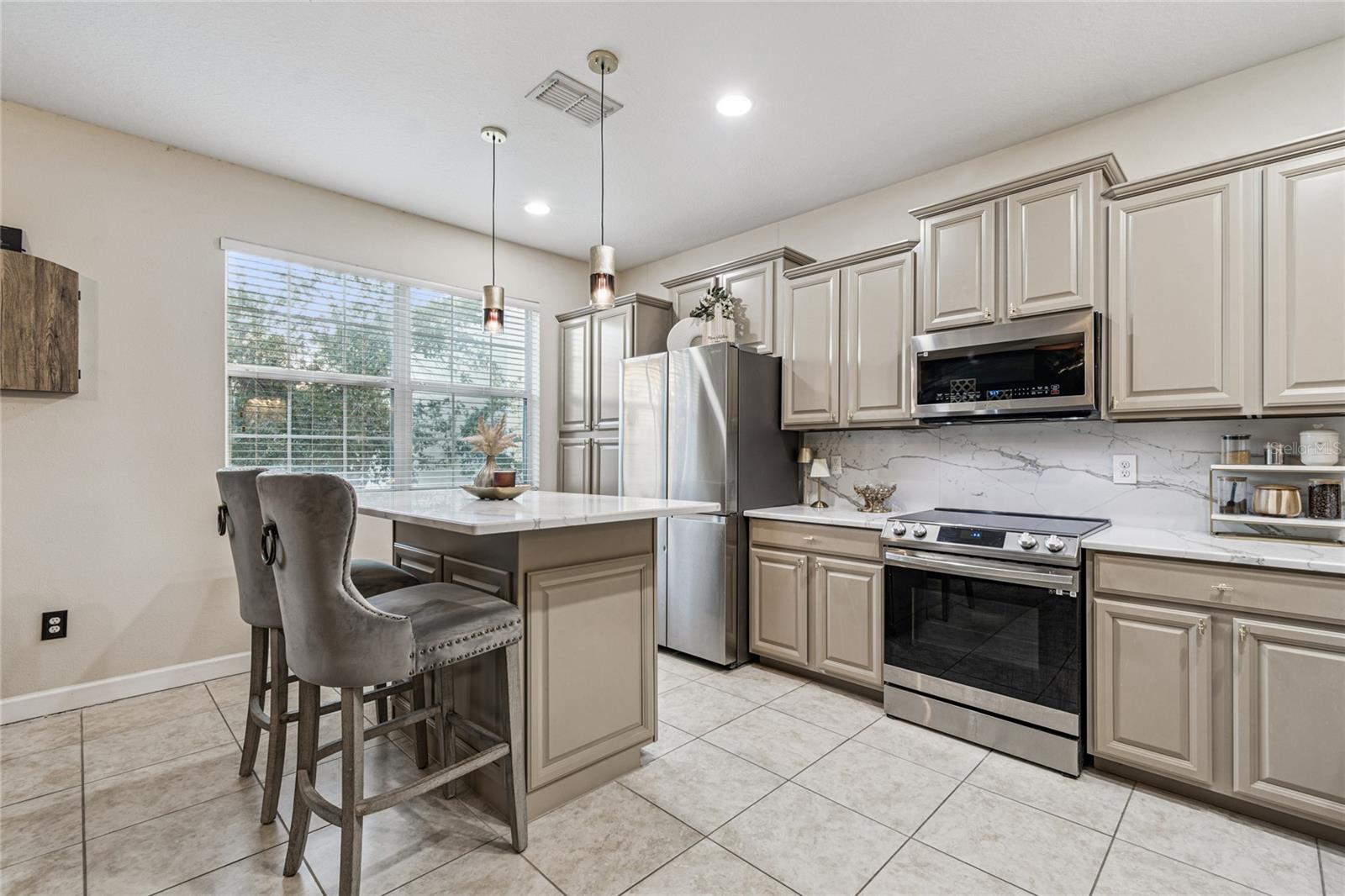 Image 10 of 79 For 10144 Arbor Run Drive 112