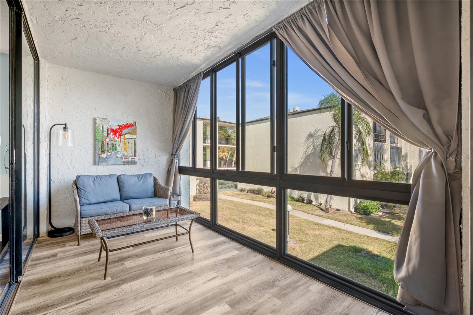 Image 10 of 34 For 14130 Rosemary Lane 5209