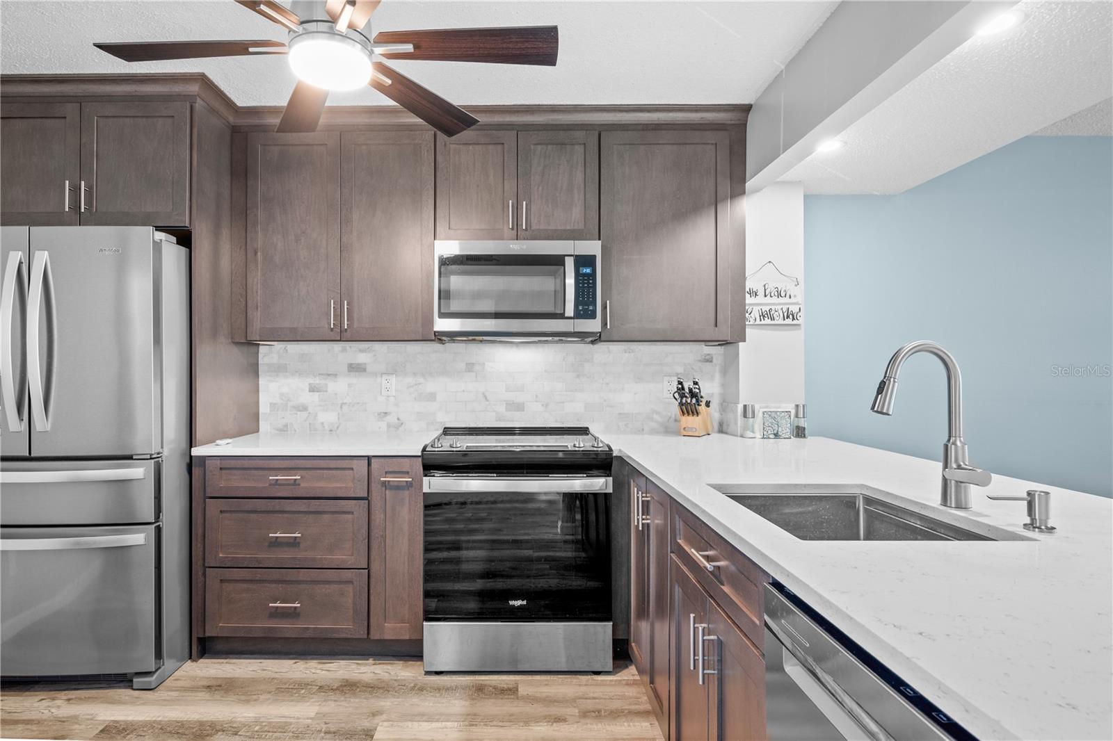 Image 13 of 34 For 14130 Rosemary Lane 5209