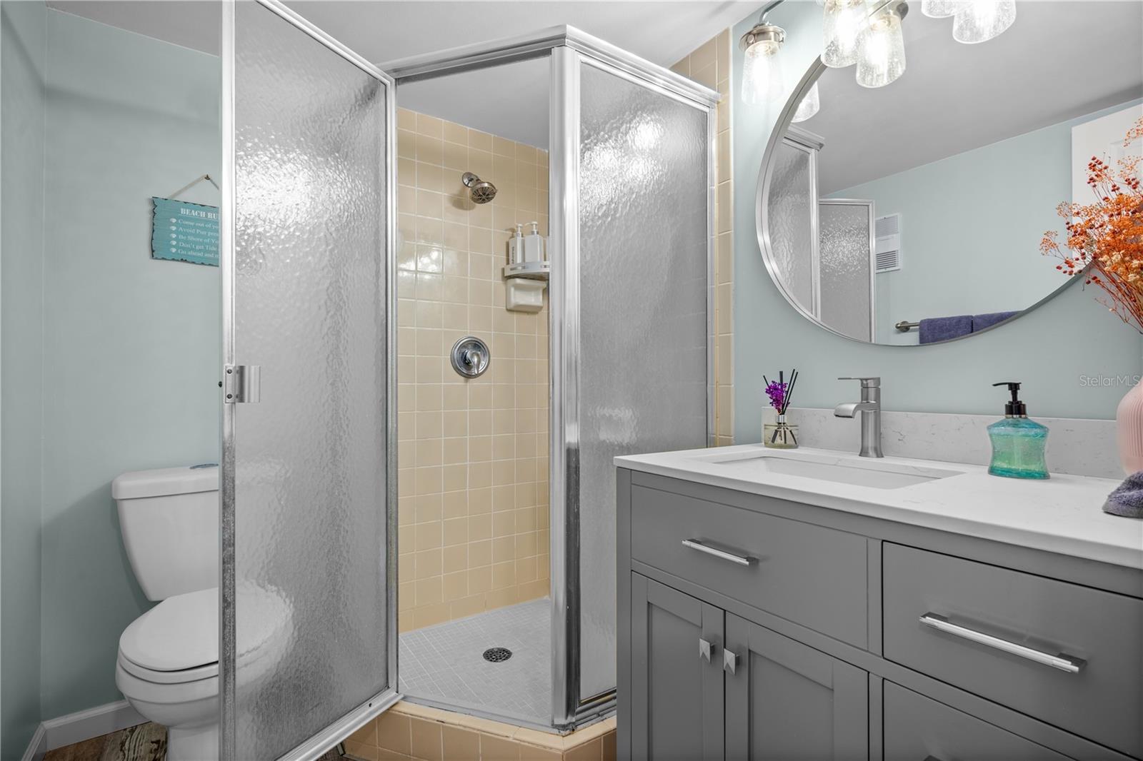 Image 18 of 34 For 14130 Rosemary Lane 5209