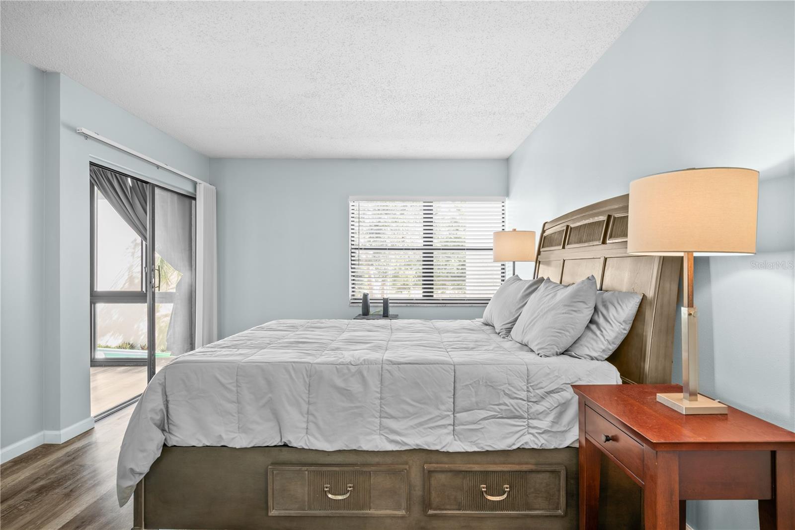 Image 20 of 34 For 14130 Rosemary Lane 5209