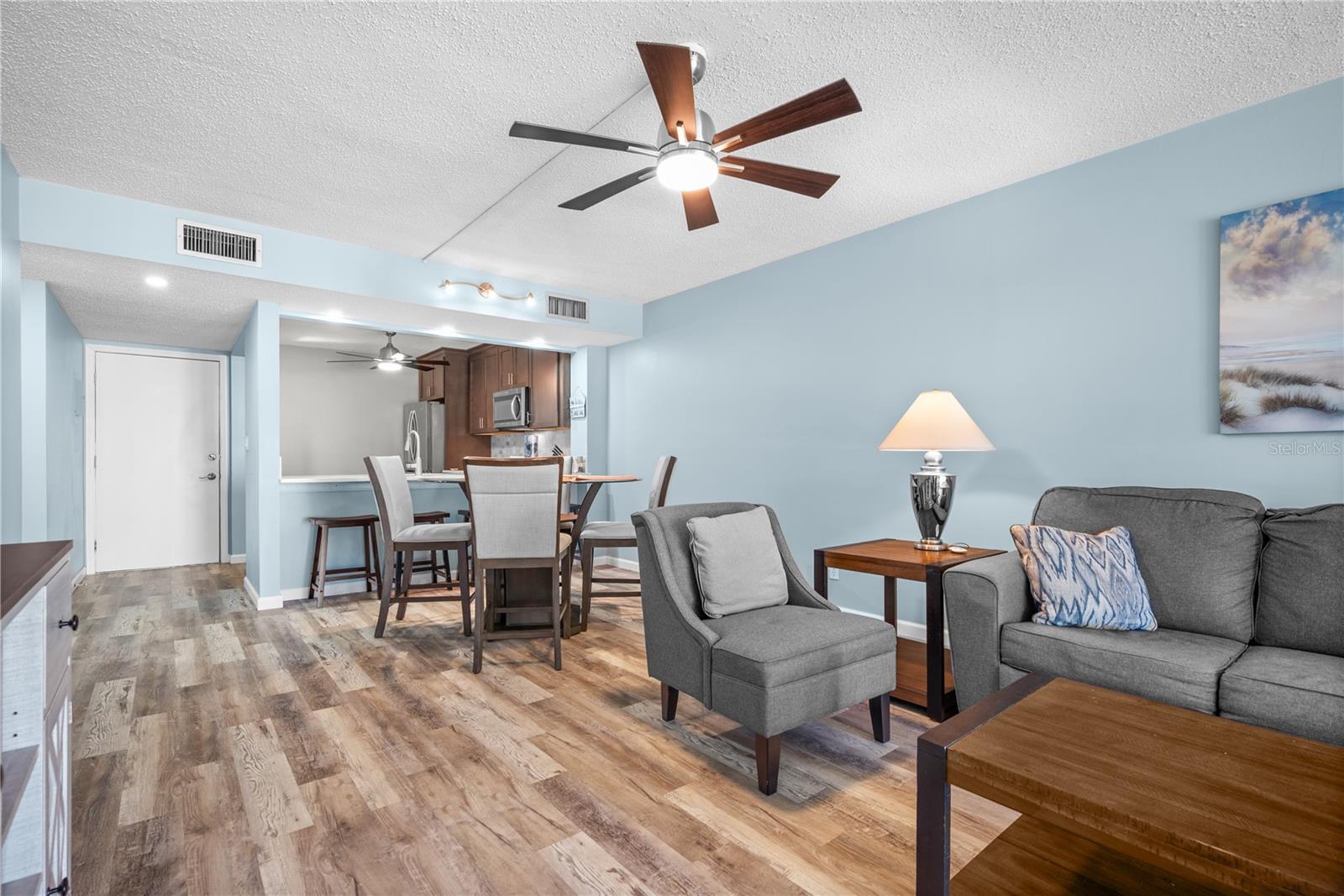 Image 3 of 34 For 14130 Rosemary Lane 5209