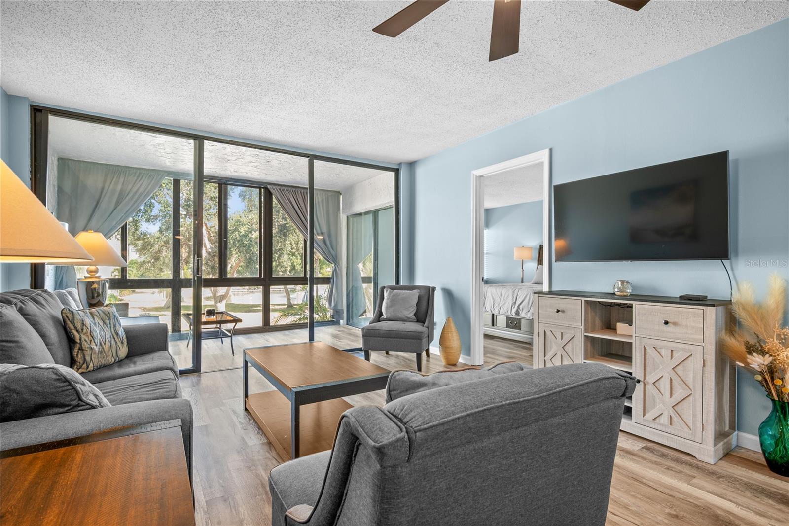 Image 8 of 34 For 14130 Rosemary Lane 5209