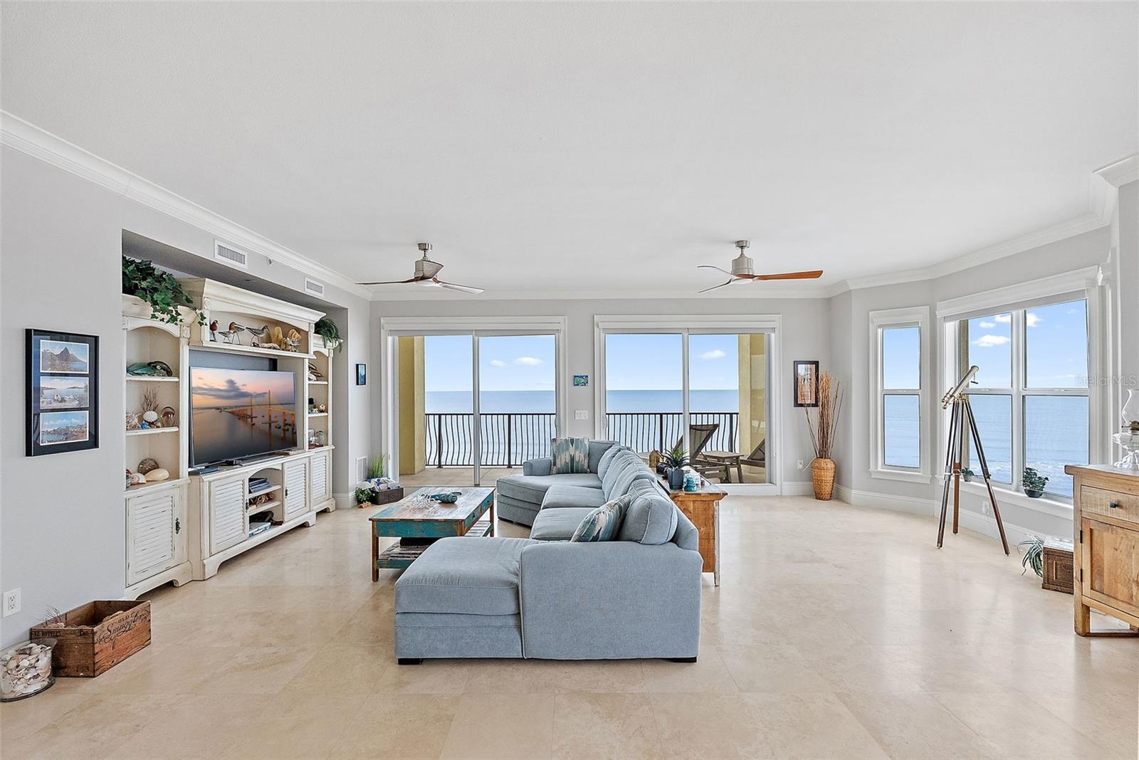 Image 12 of 78 For 13630 Gulf Boulevard 700c