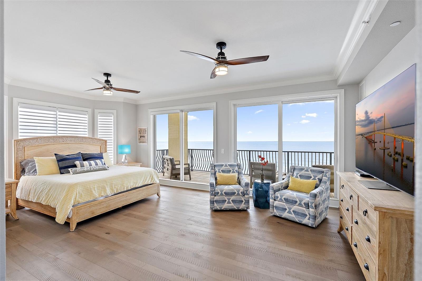 Image 21 of 78 For 13630 Gulf Boulevard 700c