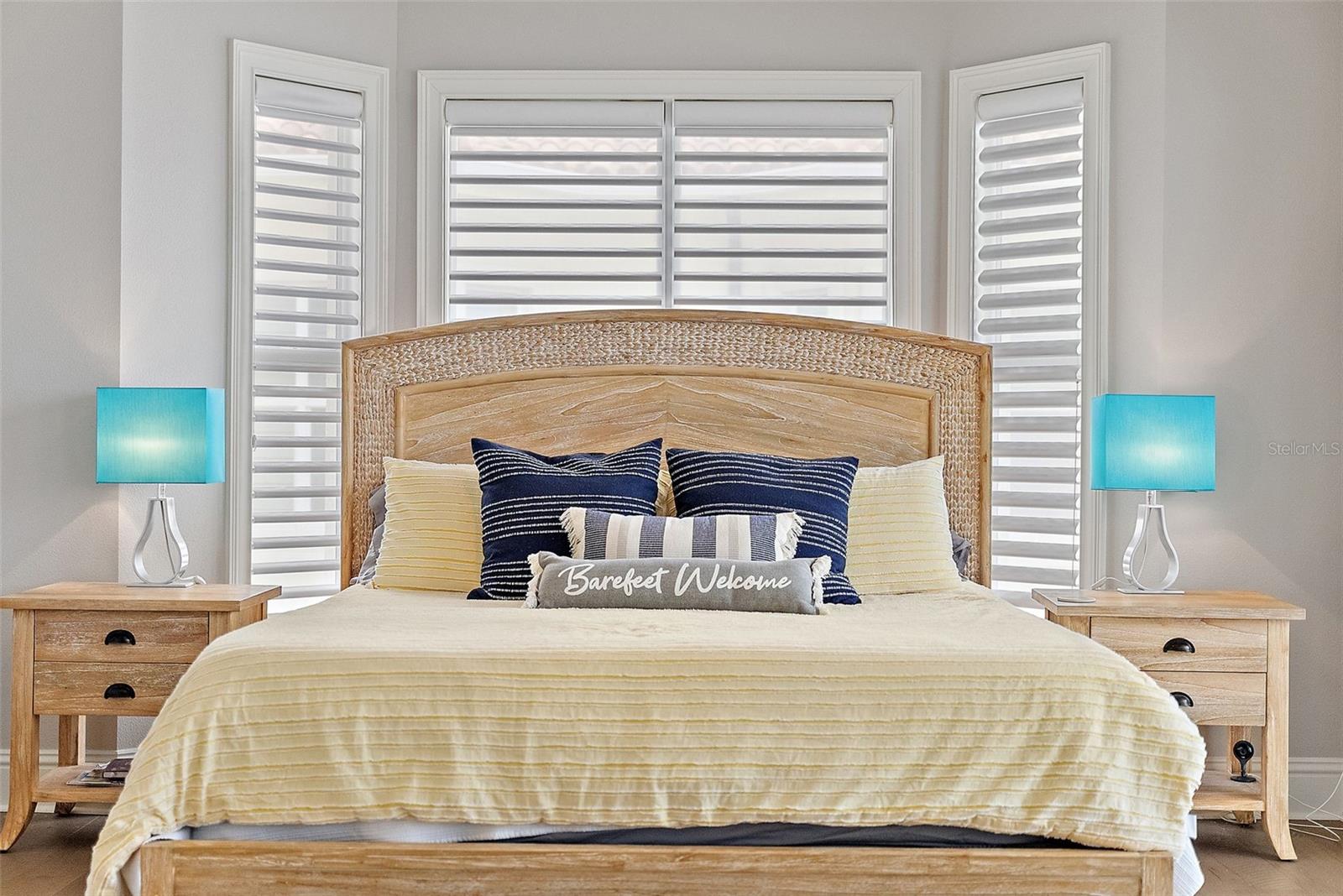 Image 22 of 78 For 13630 Gulf Boulevard 700c