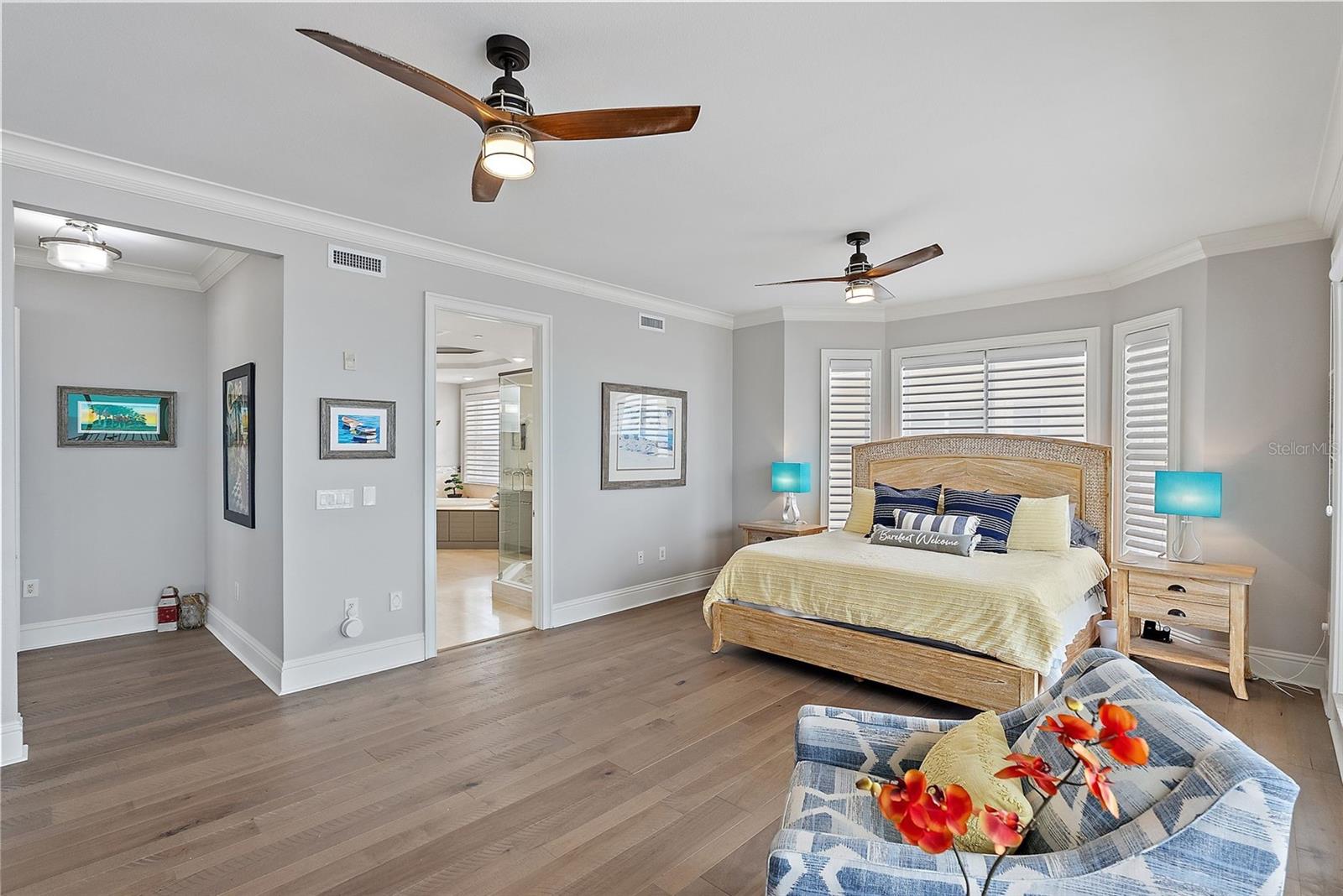 Image 23 of 78 For 13630 Gulf Boulevard 700c