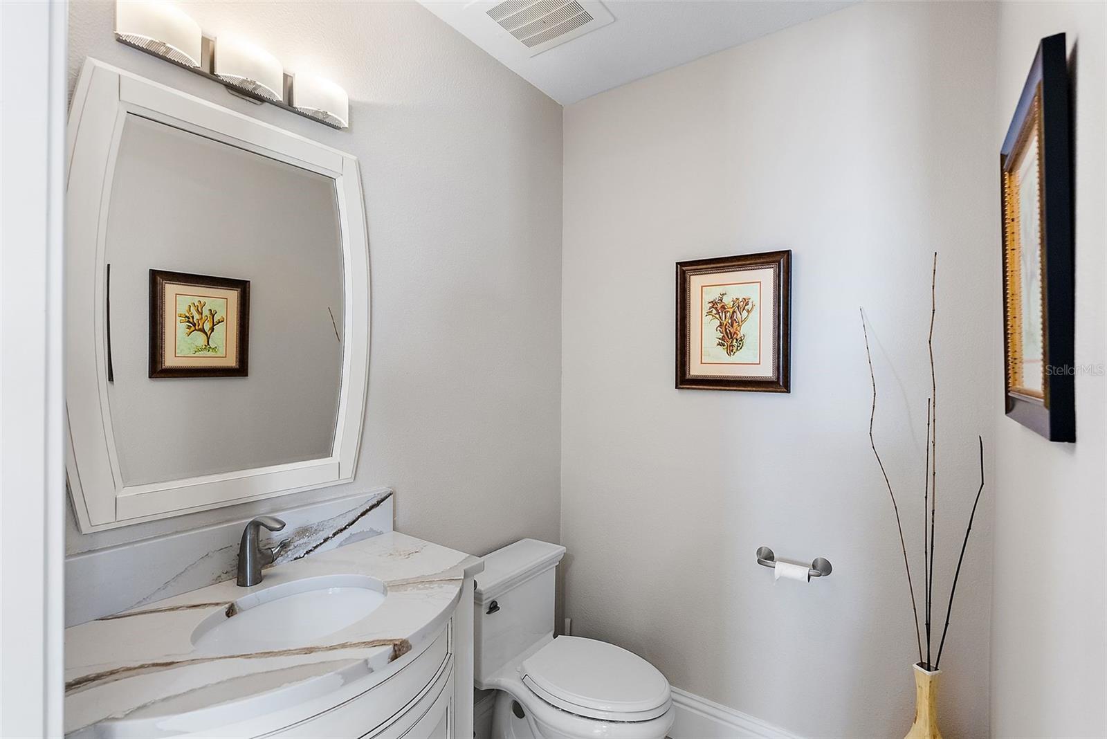 Image 26 of 78 For 13630 Gulf Boulevard 700c