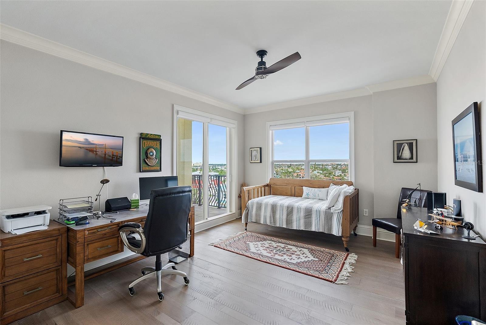 Image 33 of 78 For 13630 Gulf Boulevard 700c