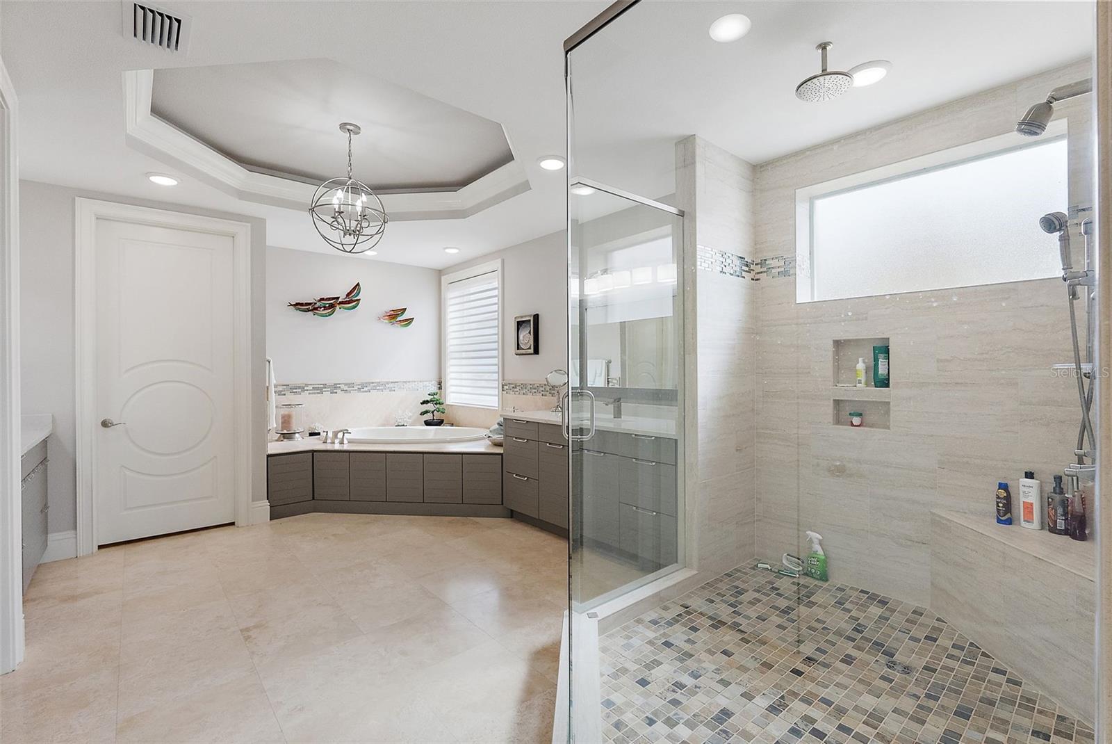 Image 46 of 78 For 13630 Gulf Boulevard 700c