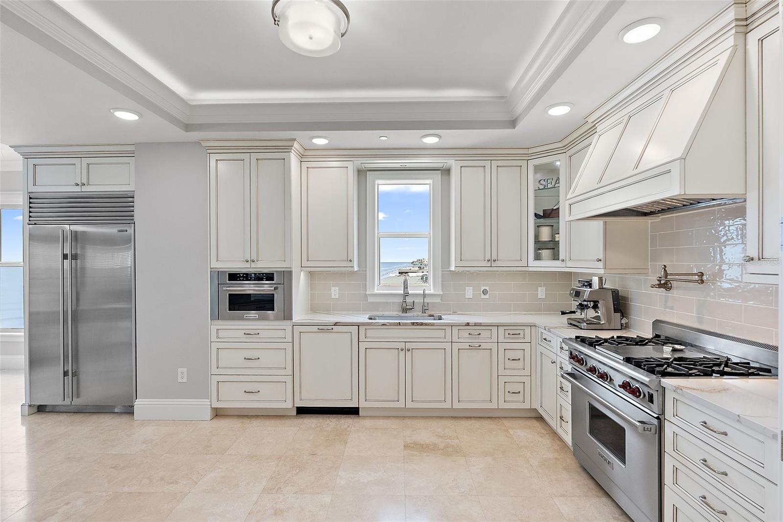 Image 8 of 78 For 13630 Gulf Boulevard 700c