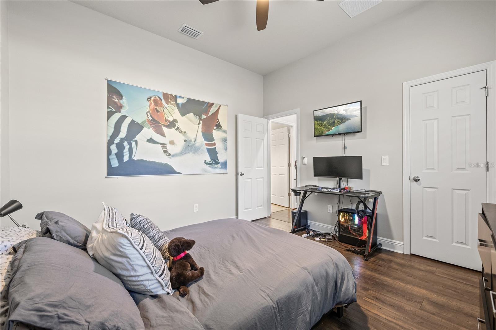 Image 17 of 44 For 6542 Mayport Drive