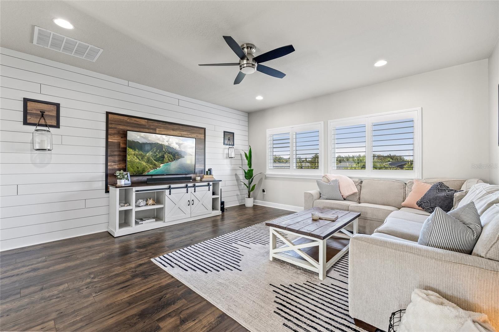 Image 21 of 44 For 6542 Mayport Drive