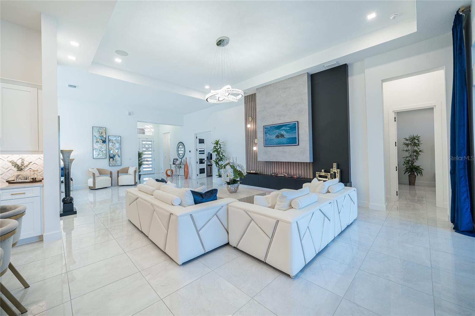 Image 30 of 83 For 34135 Tompion Way